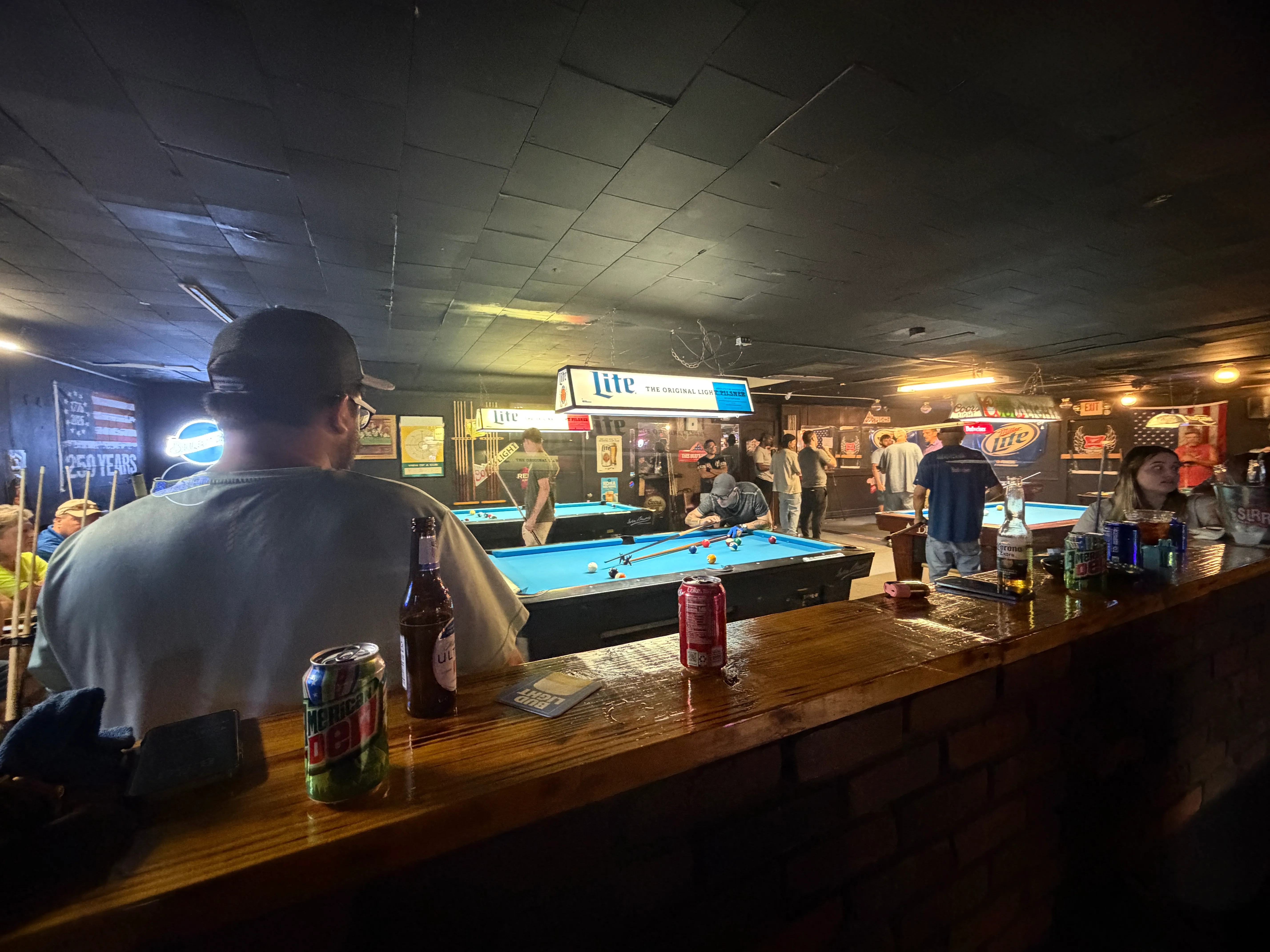 Tournament crowd at Deep Pocket Dave's